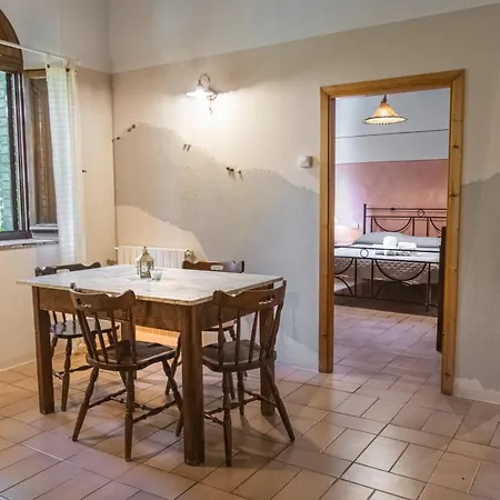 Fattoria Lischeto * Volterra